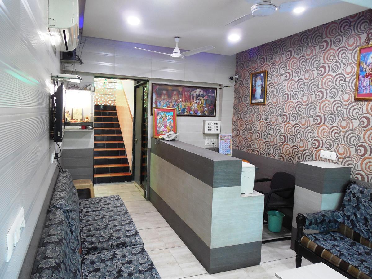 Hotel Silver Springs Ahmedabad Eksteriør bilde